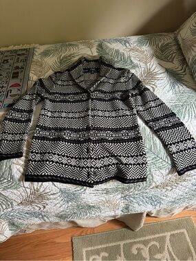 Chaps Black & Ivory Geometric Knit Cardigan